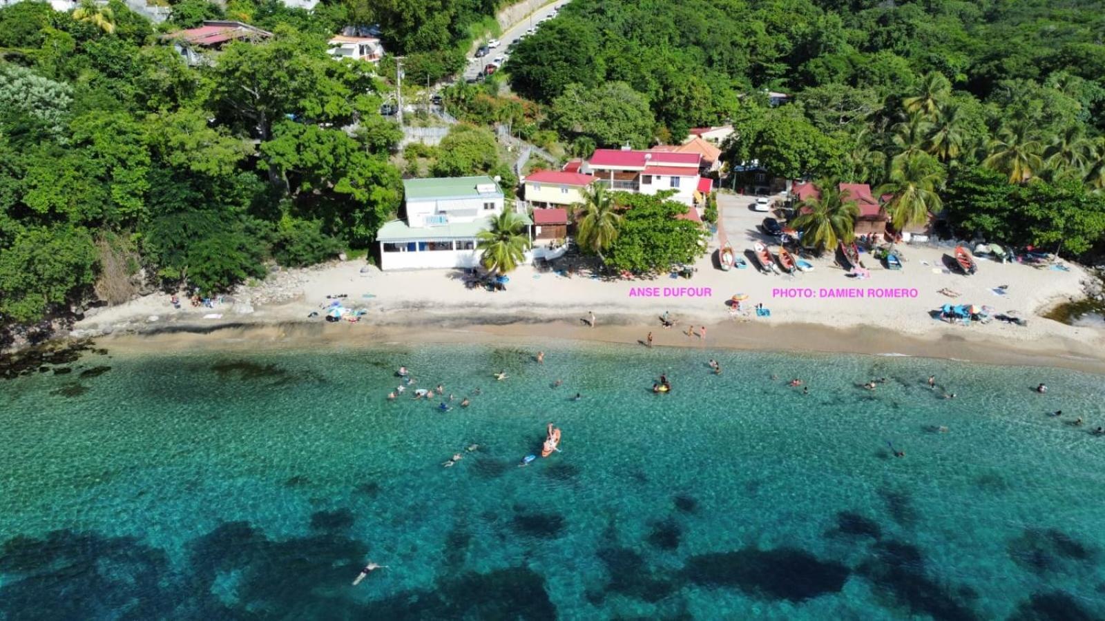 Bungalow "Doussin' Kreyol", Au Calme A 150M De La Plage Grande Anse Exterior foto