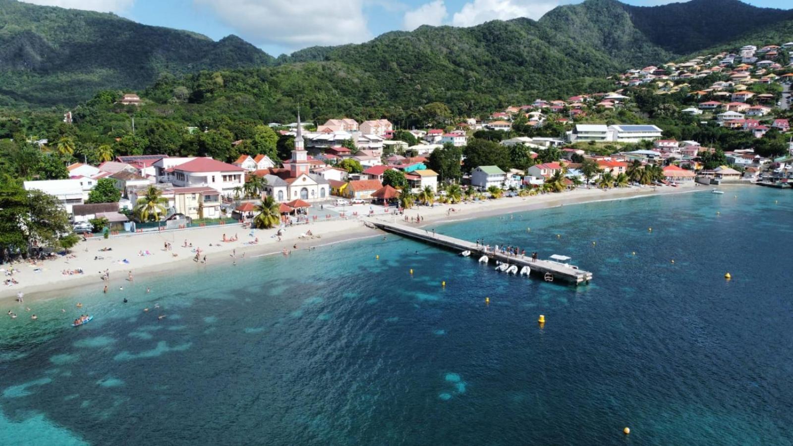 Bungalow "Doussin' Kreyol", Au Calme A 150M De La Plage Grande Anse Exterior foto